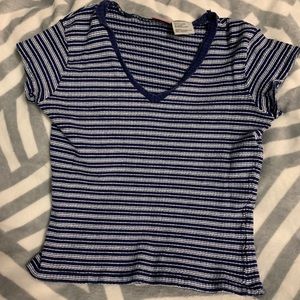 ADORABLE FLATTERING V NECK